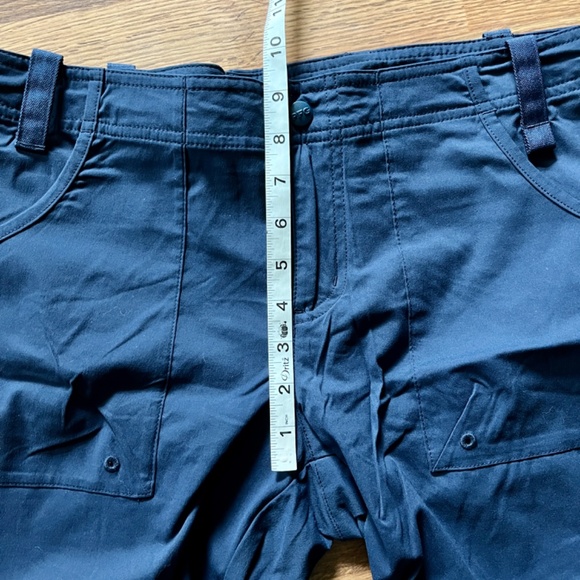 Columbia Women's Navy PFG Shorts Performance Gorpcore Outdoor Hiking - Picture 7 of 7